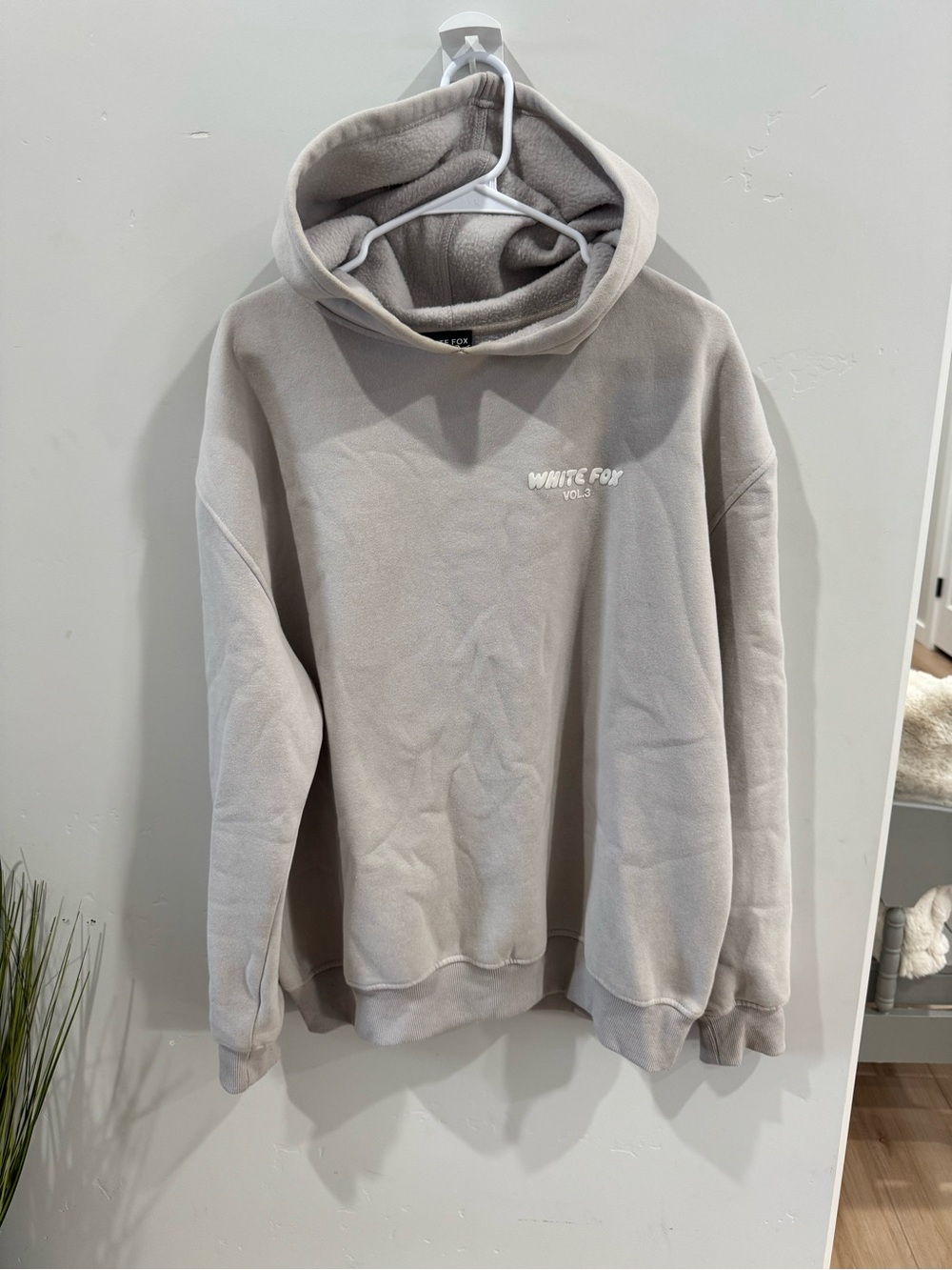 White Fox Boutique Women's Hoodie in Light gray size m/l